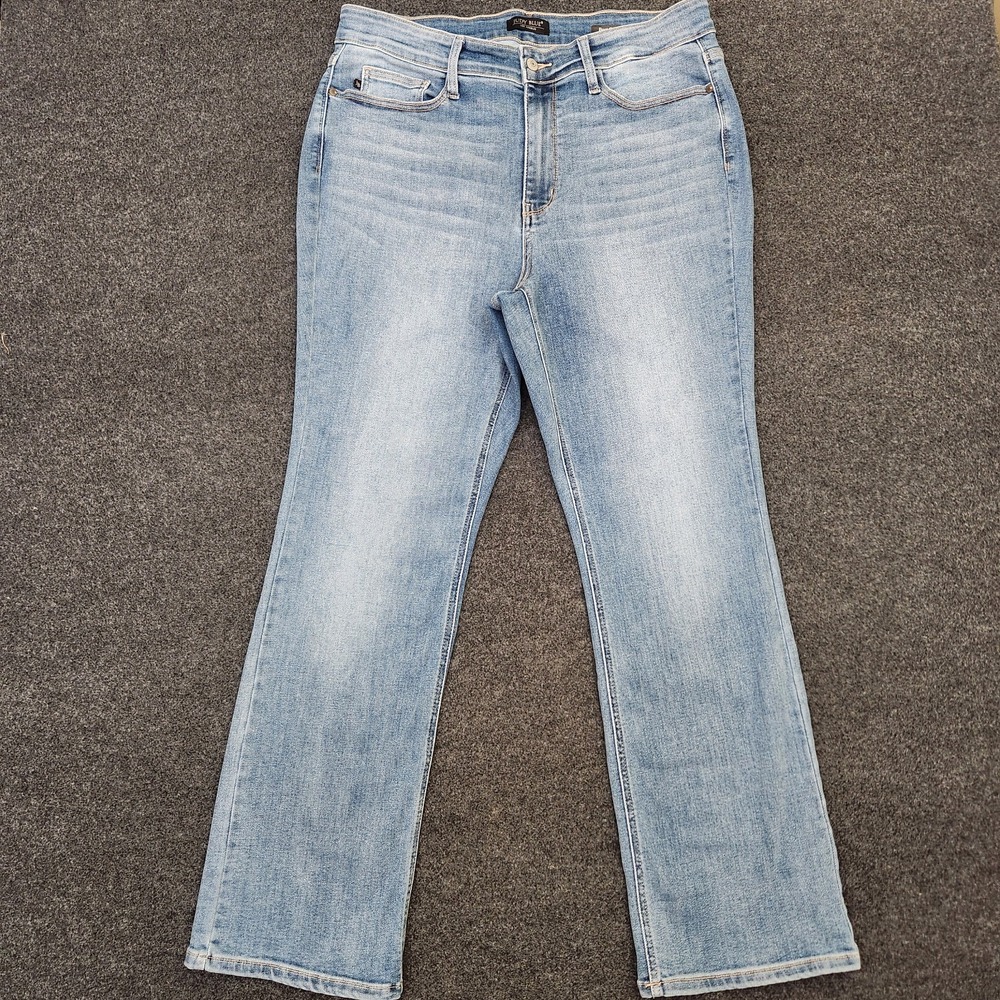 Judy Blue Women's 18W Blue Light Wash Bootcut High Rise Denim Jeans Stretch